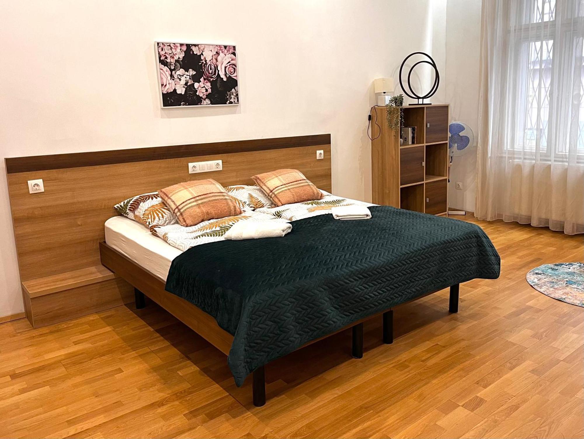 Ground Floor Apartments In The Centre Of The City — Photos 3